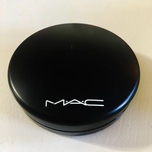 MAC Give Me Sun! Mineralize Skinfinish